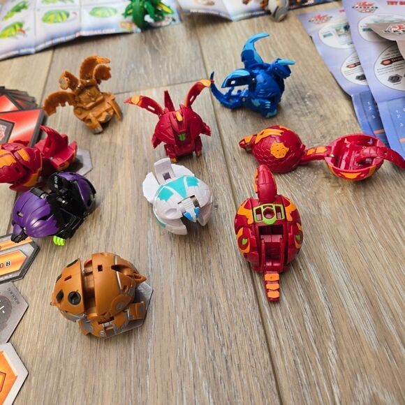 Huge Bakugan huge lot figures cards game pieces - Picture 4 of 10